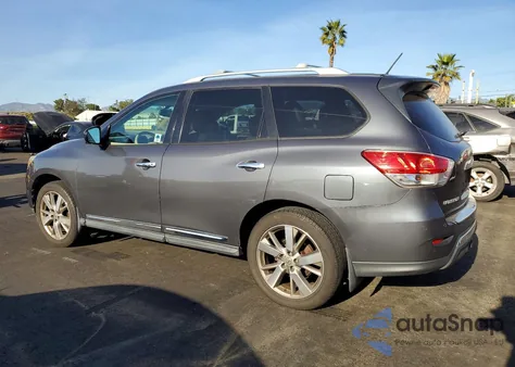 2014 Nissan Pathfinder S z USA, uszkodzony, nr VIN 5N1AR2MM2EC680276